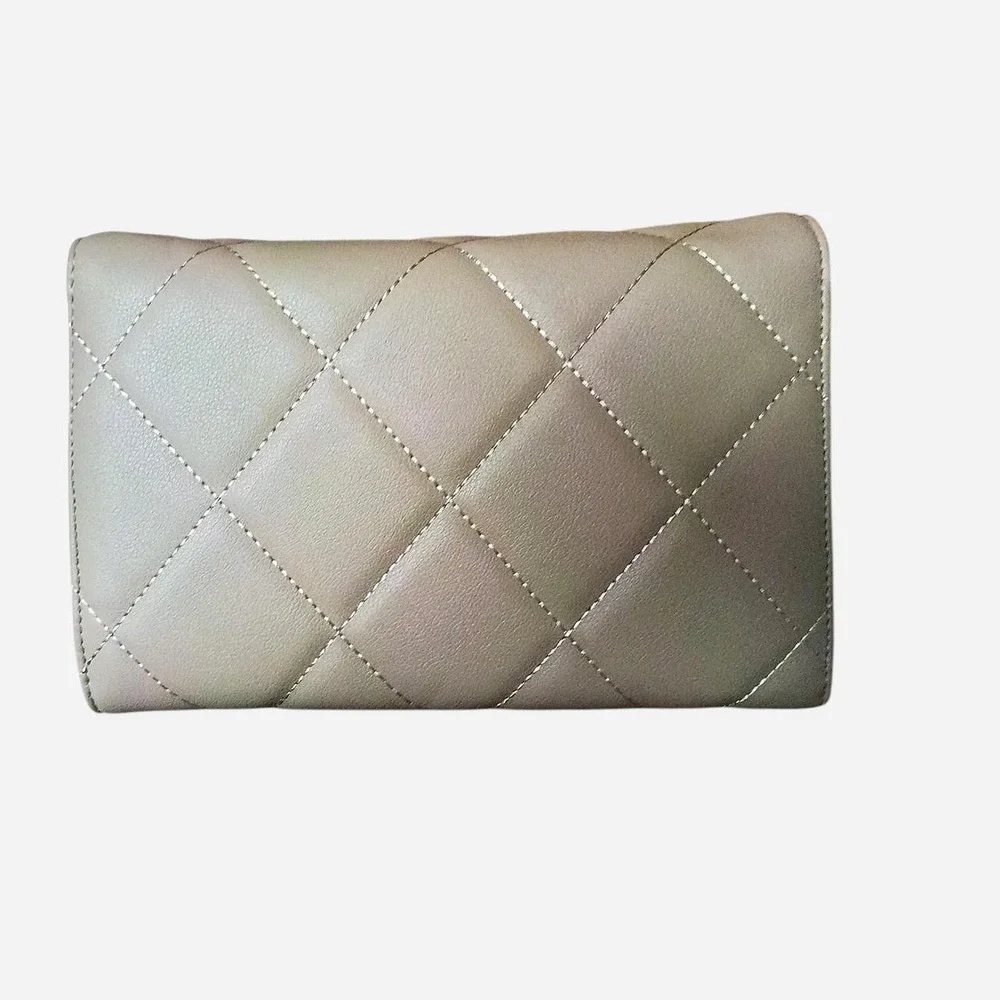 NWT Tan Quilted Handbag With Golden Bow Detail And Chain Link Handle